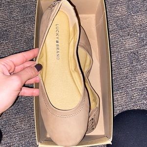 **BRAND NEW IN BOX** Lucky Brand “Sesame” flats size 8 Women’s.